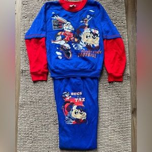 Vintage 90s Looney Tunes sweatsuit